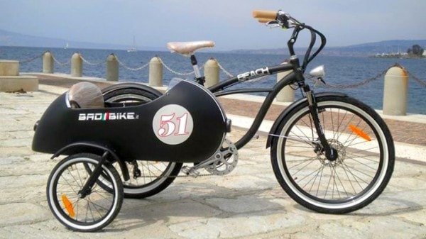 An Electric Sidecar Bicycle 